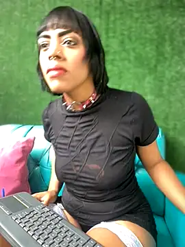 NovaFoxx online show from October 24, 2025, 2:49 pm