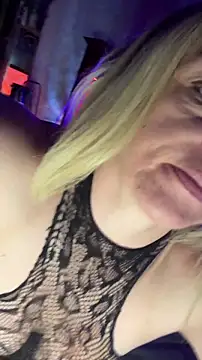 queenkelly1234 online show from April 7, 2026, 4:03 am