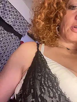 queenkelly1234 online show from November 15, 2025, 12:31 pm