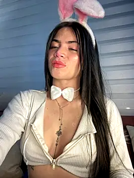 Snapshot of PamelaJonsom_ chatting on October 29, 2025, 2:27 pm PamelaJonsom  online show from October 29, 2025, 2:27 pm