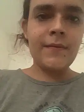 Snapshot of La-Gatiita-trans chatting on November 10, 2025, 2:22 pm La-Gatiita-trans online show from November 10, 2025, 2:22 pm