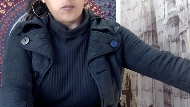 Snapshot of Lucyy_Naugthy chatting on February 19, 2026, 1:52 pm Lucyy Naugthy online show from February 19, 2026, 1:52 pm