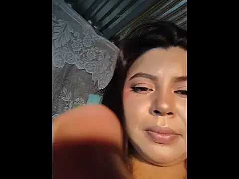 EliaStone05 online show from January 11, 2026, 4:41 am