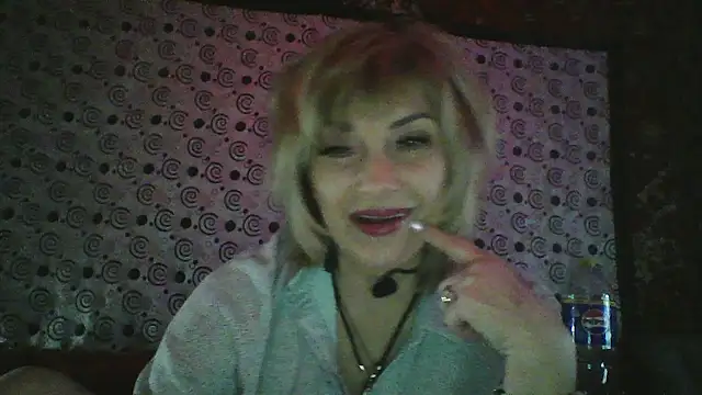 Lia Ray online show from December 16, 2025, 7:18 pm
