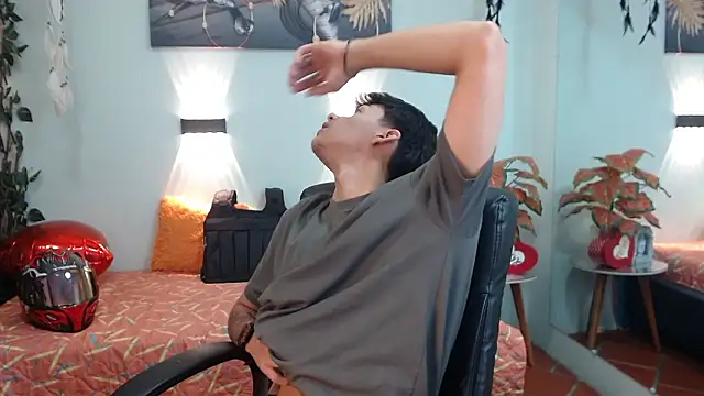 AmethystShadow17 online show from March 29, 2026, 2:46 am