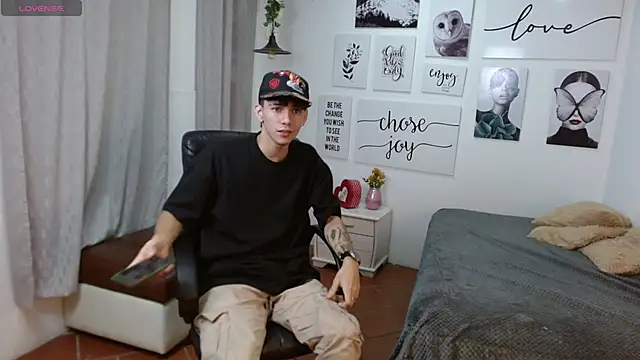 AmethystShadow17 online show from November 9, 2025, 4:00 pm