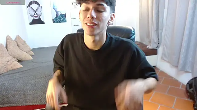 AmethystShadow17 online show from November 1, 2025, 7:30 pm