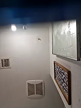 Snapshot of whateveruwanthowever chatting on November 20, 2025, 5:24 pm whateveruwanthowever online show from November 20, 2025, 5:24 pm