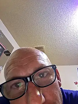 Snapshot of whateveruwanthowever chatting on November 19, 2025, 2:44 am whateveruwanthowever online show from November 19, 2025, 2:44 am