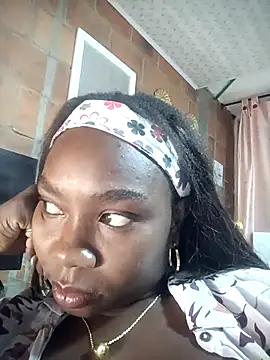 Snapshot of caperublack chatting on October 15, 2025, 2:10 am caperublack online show from October 15, 2025, 2:10 am