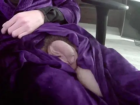 Batboy94 online show from November 22, 2025, 7:24 pm