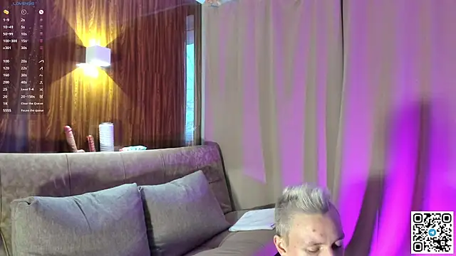 Snapshot of Logan_mett chatting on February 19, 2026, 6:54 am Logan mett online show from February 19, 2026, 6:54 am