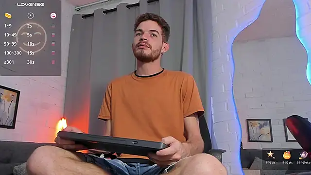 Snapshot of MATEO_HUNTER chatting on November 17, 2025, 12:03 am MATEO HUNTER online show from November 17, 2025, 12:03 am