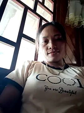 huhu-sexxy online show from November 15, 2025, 4:05 am