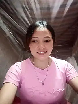 huhu-sexxy online show from October 27, 2025, 1:45 pm