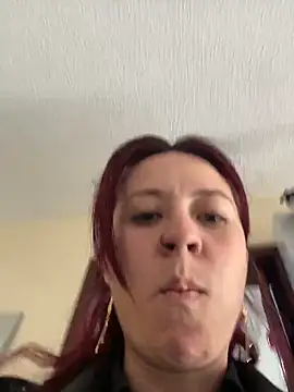 Zoe fire online show from November 25, 2025, 12:27 pm