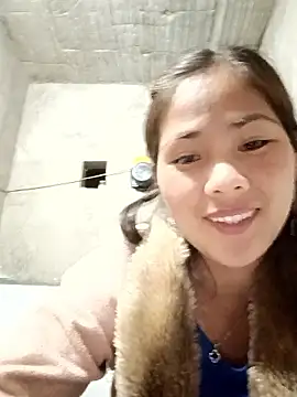 Lyssa-a online show from November 3, 2025, 2:20 pm