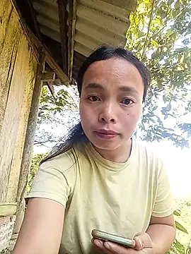 Nguyet2k4 online show from November 26, 2025, 1:27 am