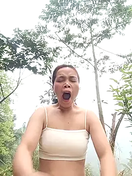 Nguyet2k4 online show from March 25, 2026, 11:36 pm