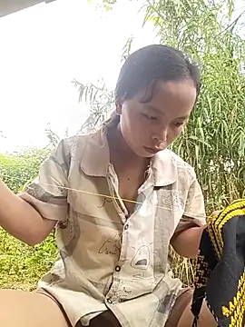 Nguyet2k4 online show from October 17, 2025, 7:11 am