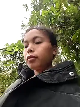 Nguyet2k4 online show from October 21, 2025, 2:00 am