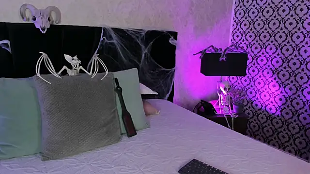 Snapshot of mariianna_lopez_ chatting on October 29, 2025, 6:18 pm mariianna lopez online show from October 29, 2025, 6:18 pm