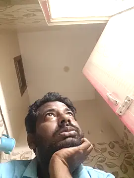 Snapshot of Vickyins480000 chatting on February 6, 2026, 12:39 am Vickyins480000 online show from February 6, 2026, 12:39 am