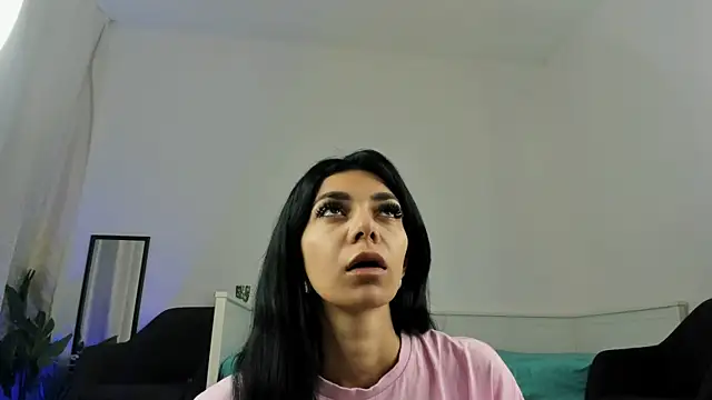 ReneeVoss online show from April 7, 2026, 2:46 am