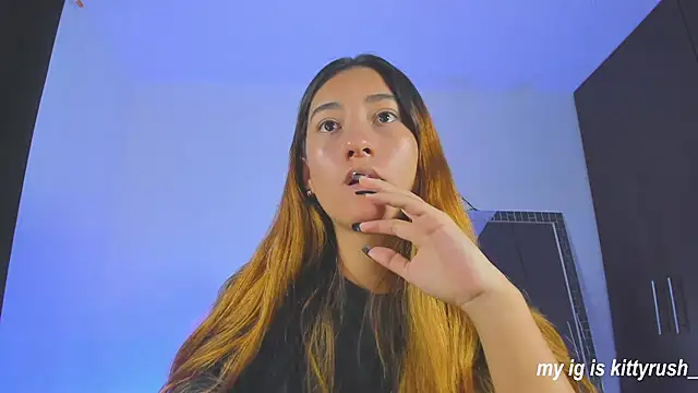 kittyrush  online show from February 3, 2026, 6:22 am