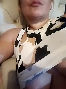 Nicolle Amor online show from March 23, 2026, 2:22 am