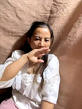 Miss-World00 online show from November 2, 2025, 12:26 am