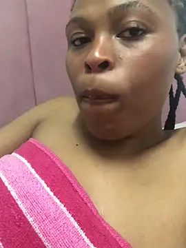 Snapshot of Bubbles156 chatting on February 14, 2026, 8:31 pm Bubbles156 online show from February 14, 2026, 8:31 pm