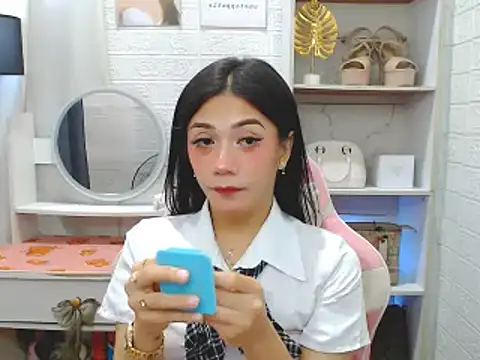 i am the best for u online show from October 22, 2025, 10:30 pm