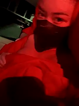 Snapshot of noe-00 chatting on October 24, 2025, 10:36 am noe-00 online show from October 24, 2025, 10:36 am