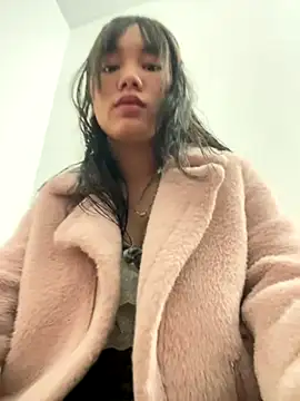 Snapshot of hanaa-show chatting on November 5, 2025, 9:45 am hanaa-show online show from November 5, 2025, 9:45 am