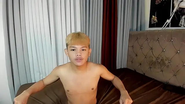 Snapshot of LoverSmith chatting on October 21, 2025, 6:07 pm LoverSmith online show from October 21, 2025, 6:07 pm