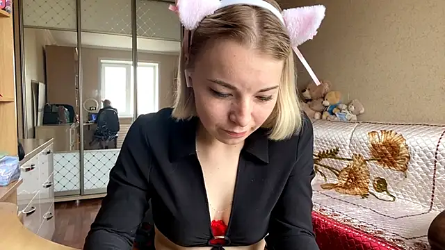 HoppedArea online show from October 22, 2025, 9:20 am