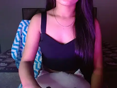 Snapshot of spicy_sofiya_- chatting on November 17, 2025, 6:45 pm spicy sofiya - online show from November 17, 2025, 6:45 pm