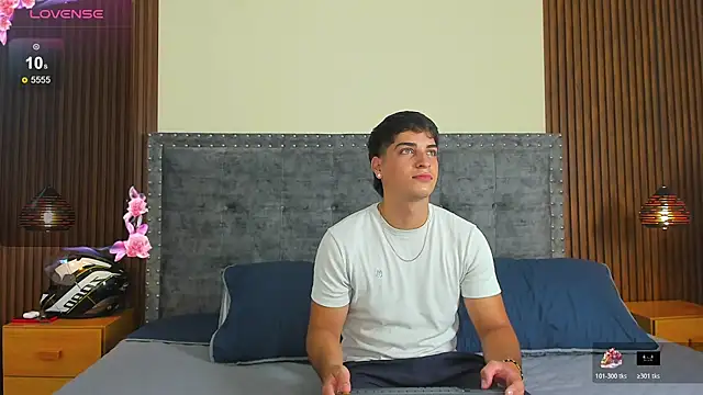 Apolo moon18 online show from November 10, 2025, 7:30 pm