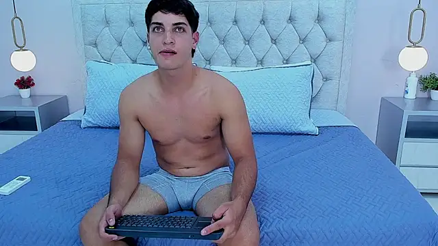 Apolo moon18 online show from November 13, 2025, 2:37 am