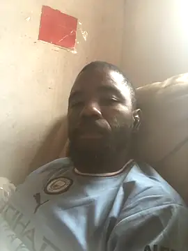 collennny12 online show from October 19, 2025, 9:34 am