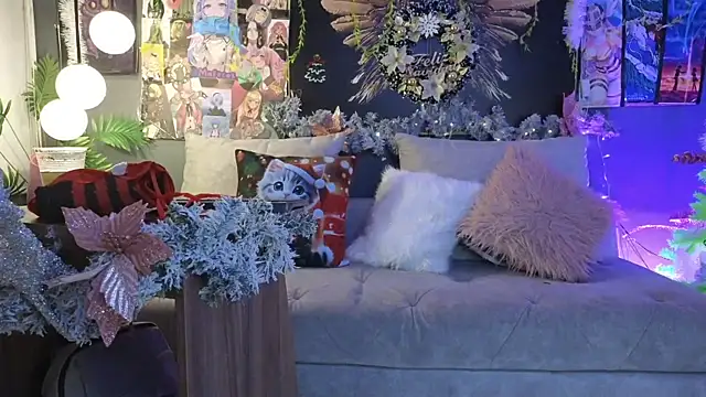 celestesecrett online show from December 15, 2025, 12:49 am