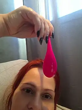 PorcelainDoll1 online show from February 13, 2026, 11:32 am