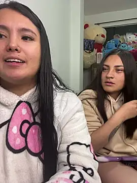Snapshot of Mellani_luod chatting on May 5, 2026, 3:53 am Mellani luod online show from May 5, 2026, 3:53 am