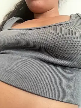 fernanda317 online show from March 16, 2026, 4:21 pm