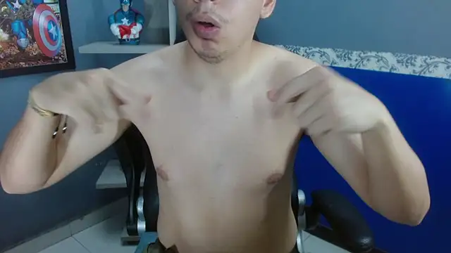 Axel Stones  online show from November 30, 2025, 2:29 pm