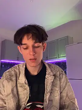 Snapshot of KristianGray chatting on October 17, 2025, 4:09 pm KristianGray online show from October 17, 2025, 4:09 pm