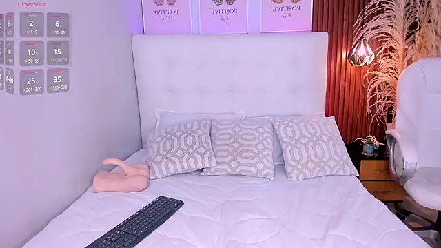 susie thomsonn online show from February 18, 2026, 3:26 am