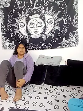 abby n emily online show from October 28, 2025, 12:26 pm