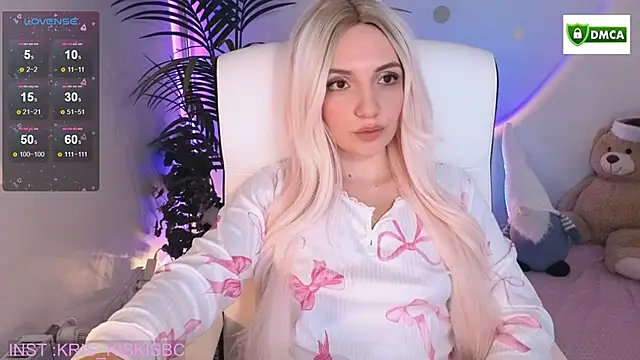 cute cake online show from December 16, 2025, 2:32 pm